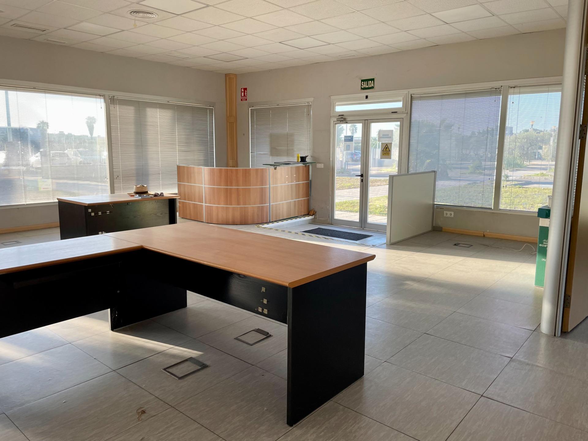 Local en venta en El Juncal - Vallealto