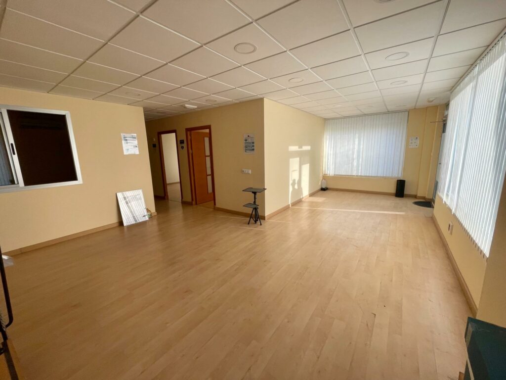 Local en venta en El Juncal - Vallealto